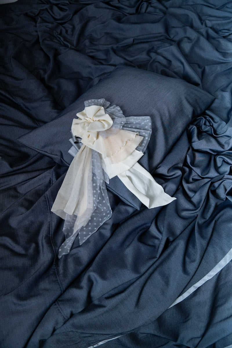 The Franca Pillow Slip / Jeans