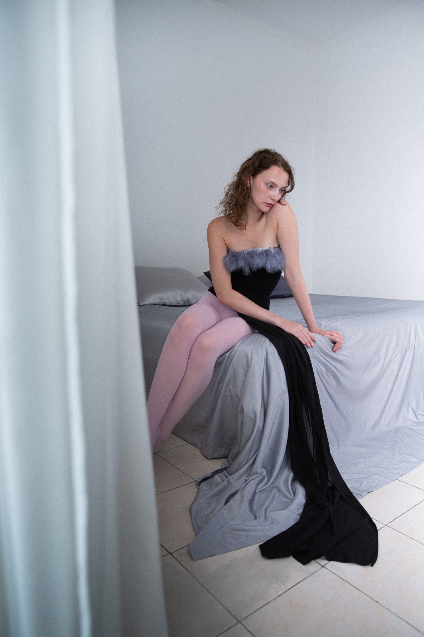 The Franca Bed Dress / Jeans