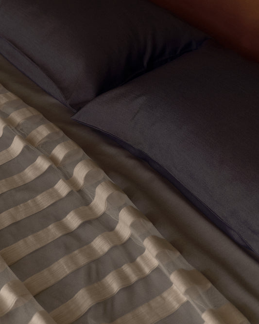 The Franca Pillow Slip / Jeans